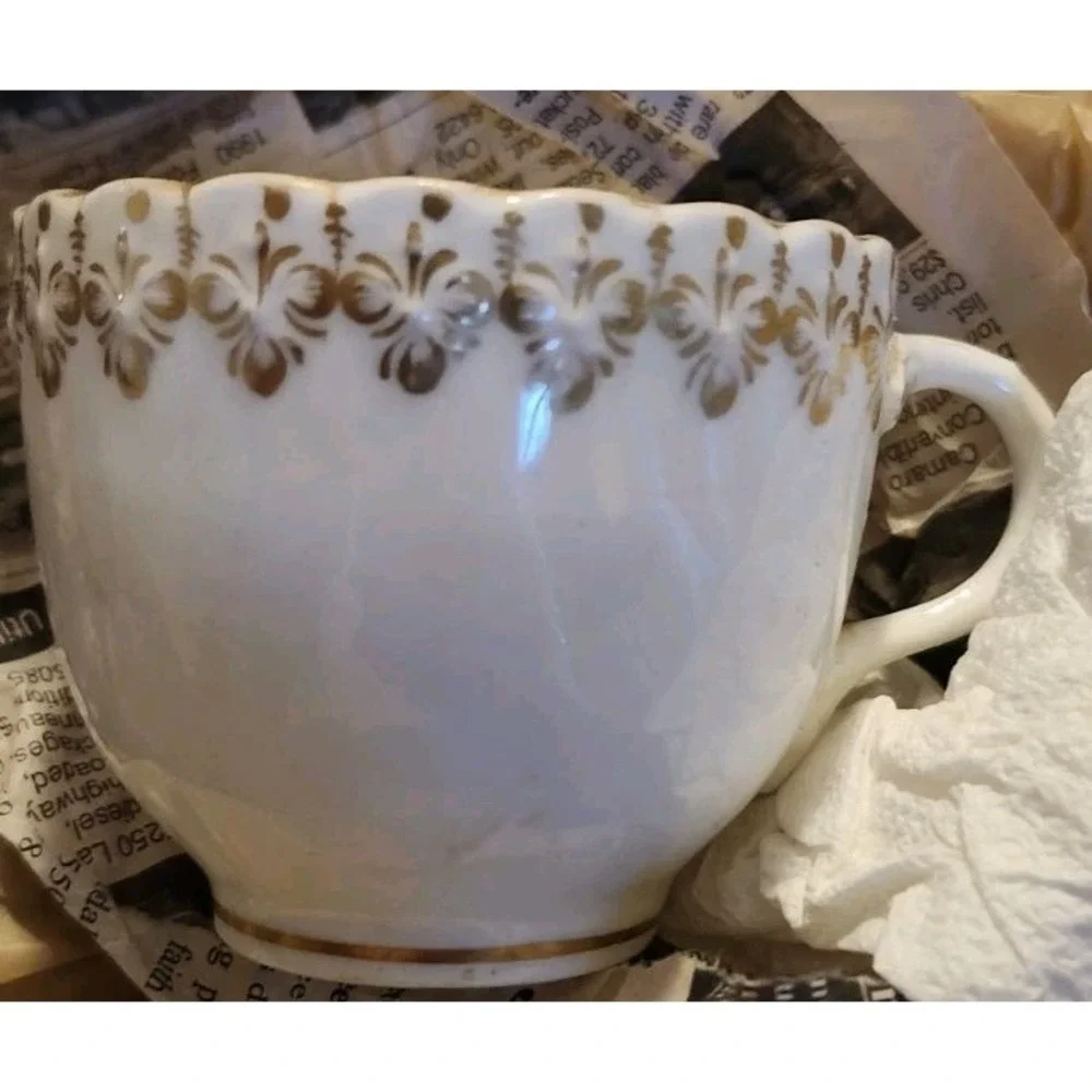 Vintage Porcelain Teacup |‎ White w/ Gold Scroll Trim | Unmarked China
